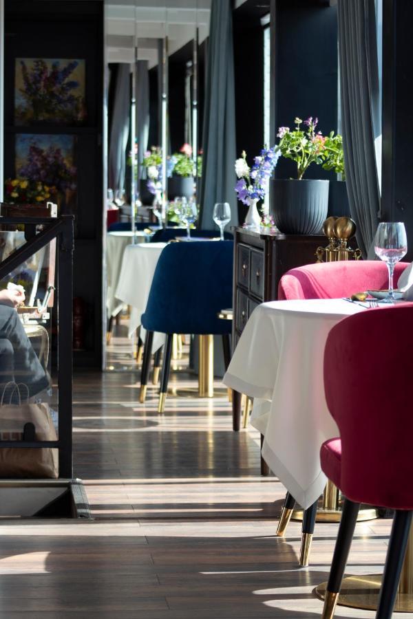 Orient Hotel Бишкек Екстериор снимка