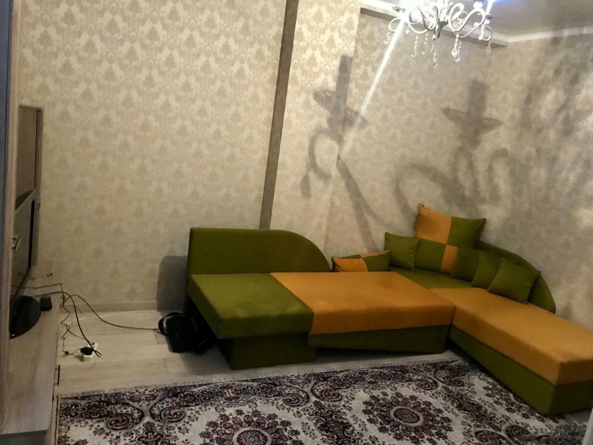 Orient Hotel Бишкек Екстериор снимка